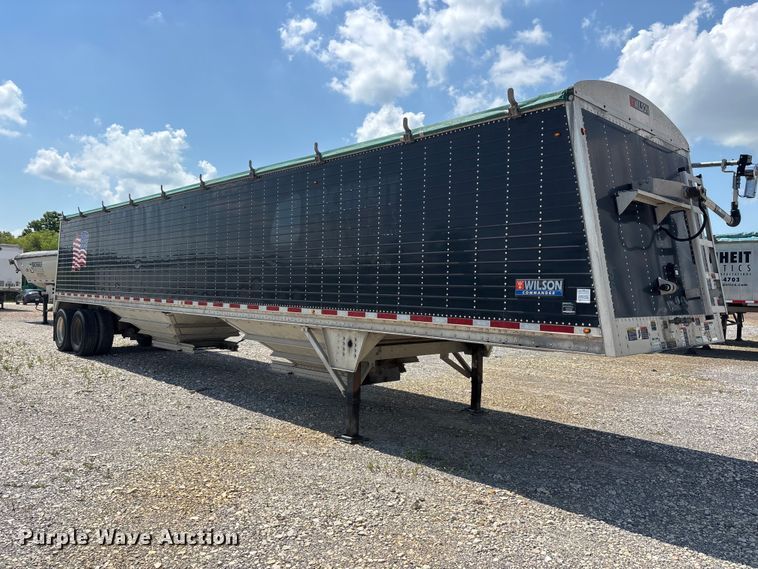 image for item ER3090 2020 Wilson DWH-650CB grain trailer