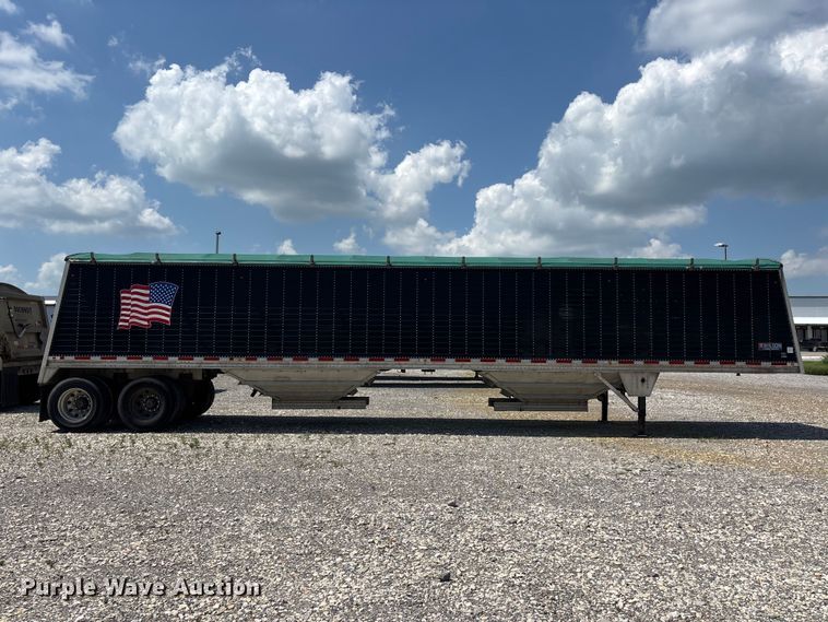 image for item ER3090 2020 Wilson DWH-650CB grain trailer
