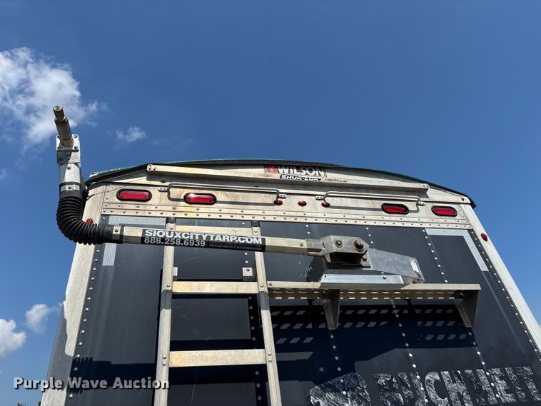 image for item ER3090 2020 Wilson DWH-650CB grain trailer