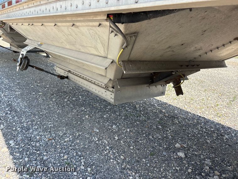 image for item ER3090 2020 Wilson DWH-650CB grain trailer