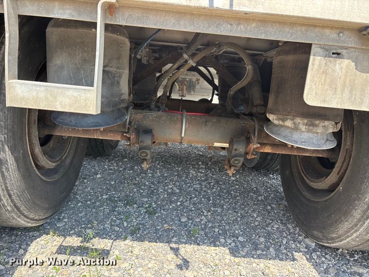 image for item ER3090 2020 Wilson DWH-650CB grain trailer