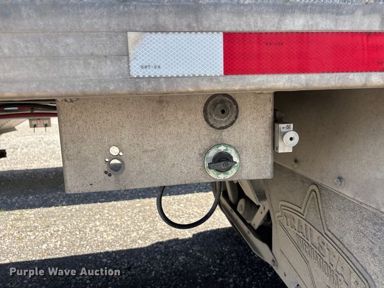 image for item ER3096 2016 Trailstar International end dump trailer