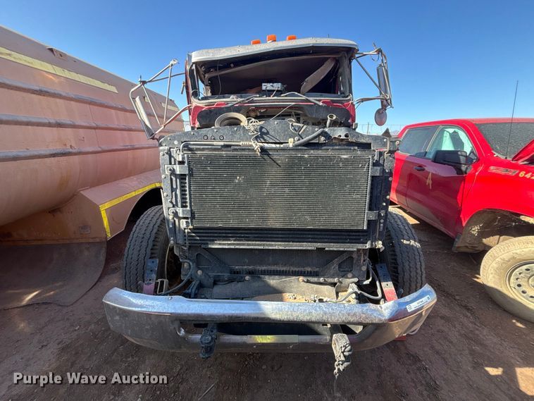 image for item ER7668 2016 Kenworth T270 truck cab and chassis