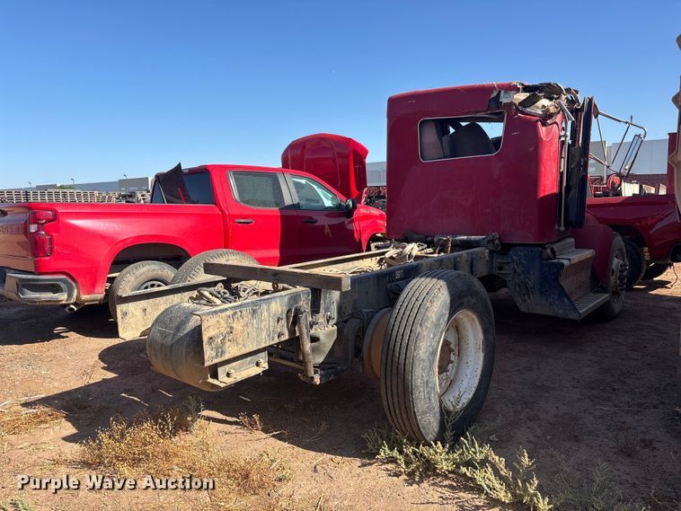 image for item ER7668 2016 Kenworth T270 truck cab and chassis