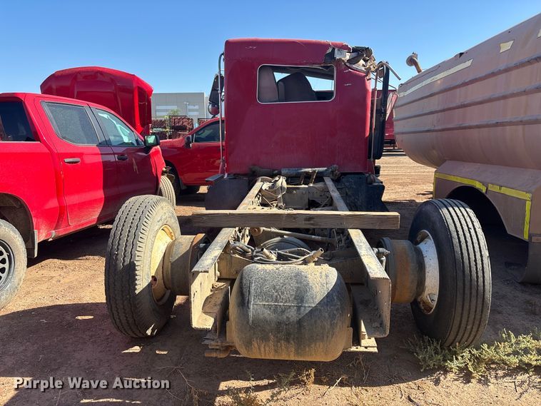 image for item ER7668 2016 Kenworth T270 truck cab and chassis
