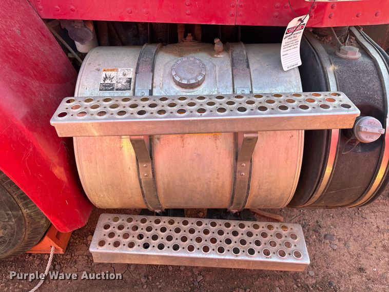 image for item ER7668 2016 Kenworth T270 truck cab and chassis