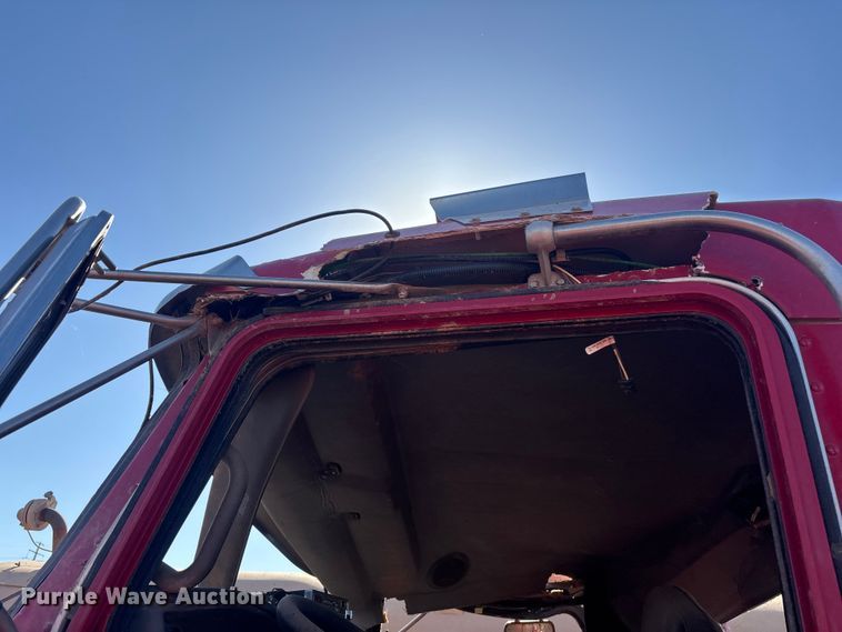 image for item ER7668 2016 Kenworth T270 truck cab and chassis