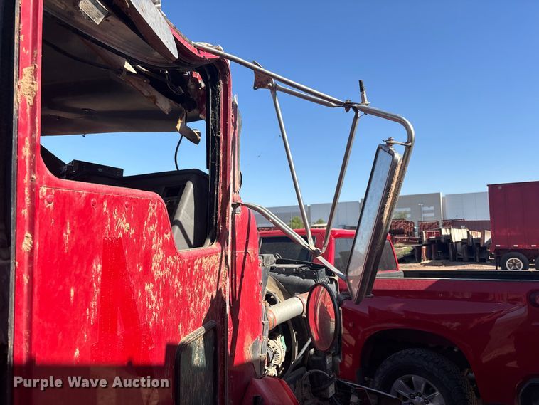 image for item ER7668 2016 Kenworth T270 truck cab and chassis
