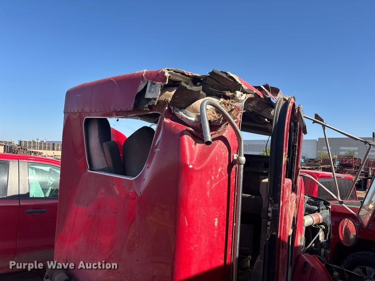 image for item ER7668 2016 Kenworth T270 truck cab and chassis