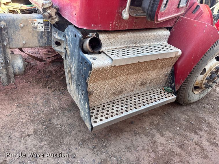 image for item ER7668 2016 Kenworth T270 truck cab and chassis