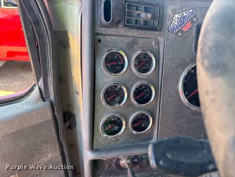 image for item ER7668 2016 Kenworth T270 truck cab and chassis