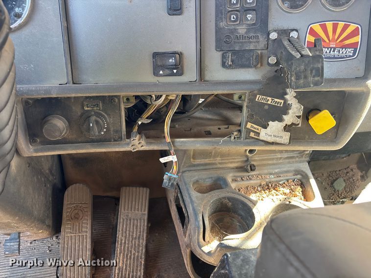 image for item ER7668 2016 Kenworth T270 truck cab and chassis
