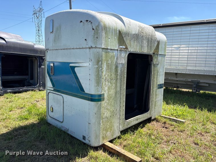 image for item ET2064 Sleeper cab