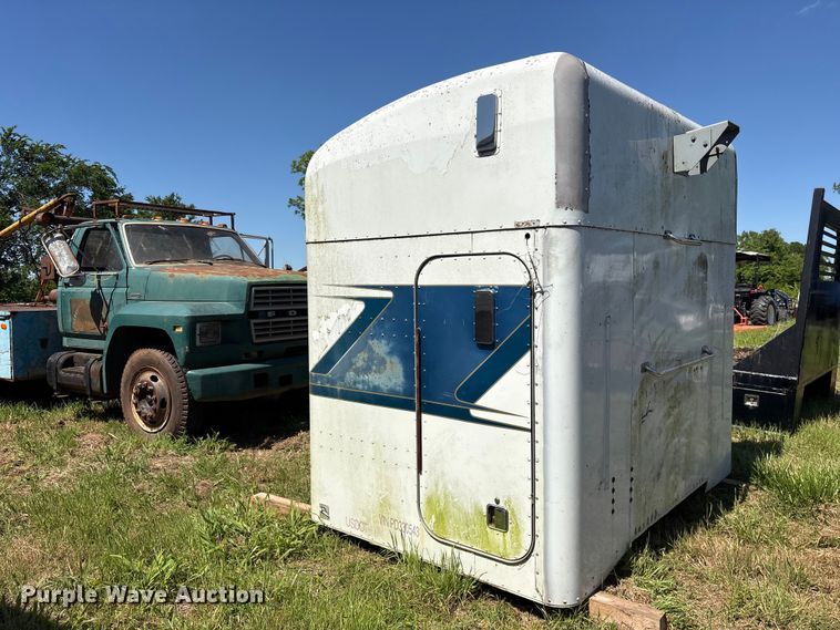 image for item ET2064 Sleeper cab