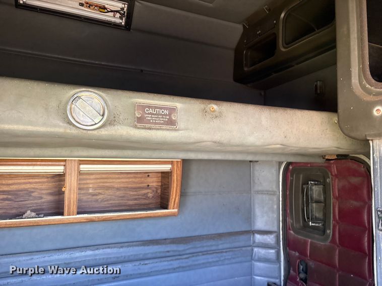 image for item ET2064 Sleeper cab