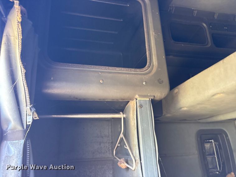 image for item ET2064 Sleeper cab