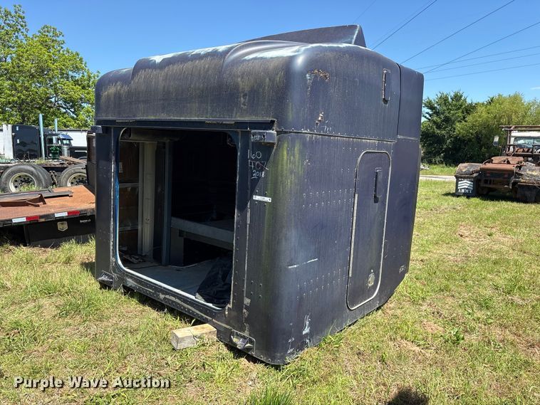 image for item ET2065 Sleeper cab