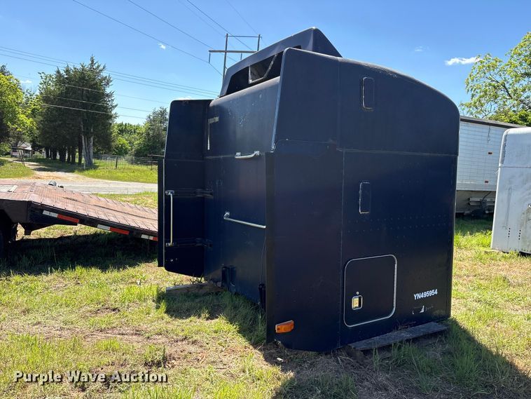 image for item ET2065 Sleeper cab