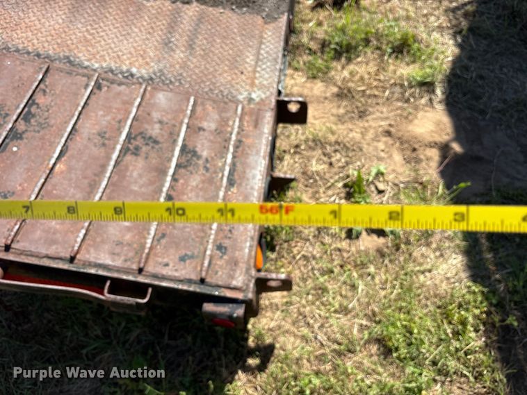 image for item ET2067 1997 Trail King Industries TK70LCS-482 drop deck equipment trailer