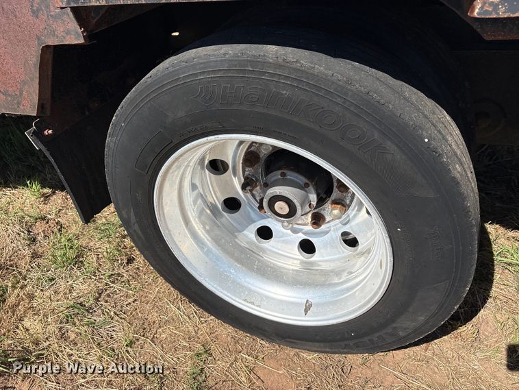 image for item ET2067 1997 Trail King Industries TK70LCS-482 drop deck equipment trailer