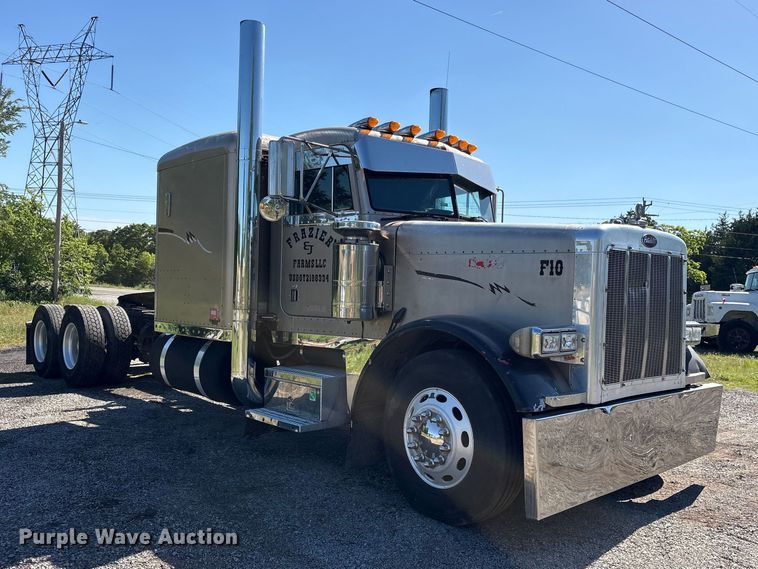 image for item ET2068 1995 Peterbilt 379 semi truck