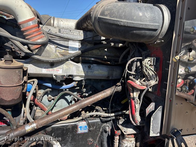 image for item ET2068 1995 Peterbilt 379 semi truck