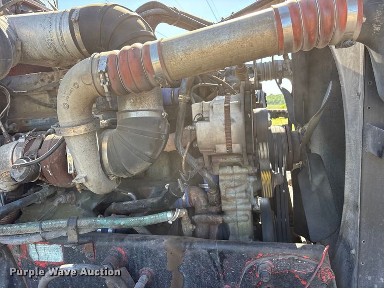 image for item ET2068 1995 Peterbilt 379 semi truck