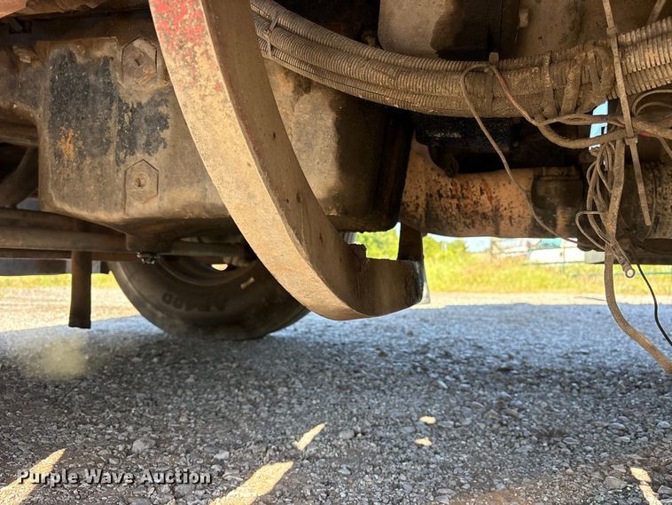image for item ET2068 1995 Peterbilt 379 semi truck