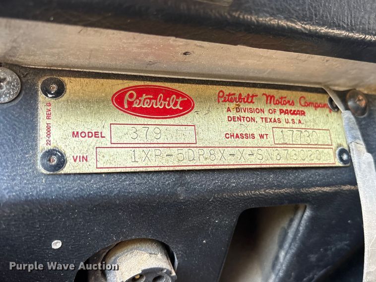 image for item ET2068 1995 Peterbilt 379 semi truck