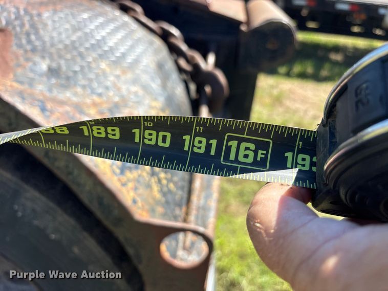 image for item ET2069 1977 Mack winch truck
