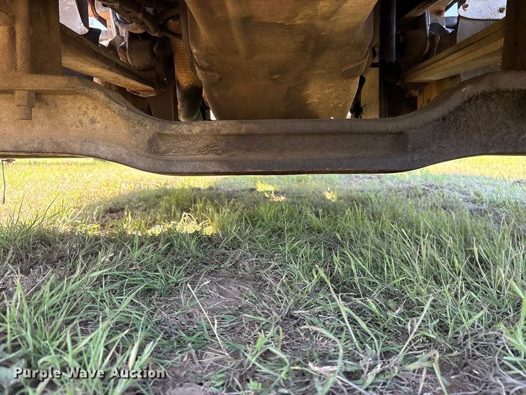 image for item ET2069 1977 Mack winch truck