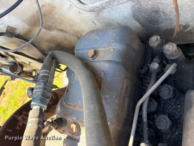 image for item ET2069 1977 Mack winch truck