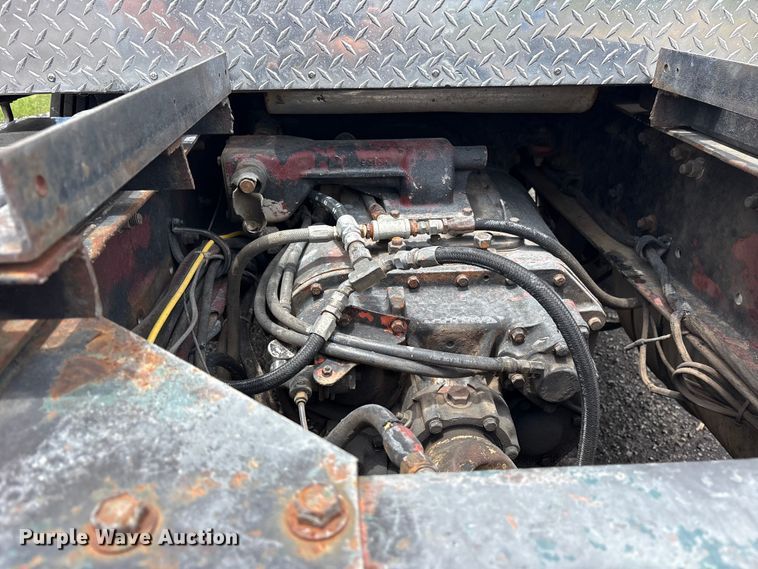 image for item ET2230 1979 Peterbilt 352 semi truck