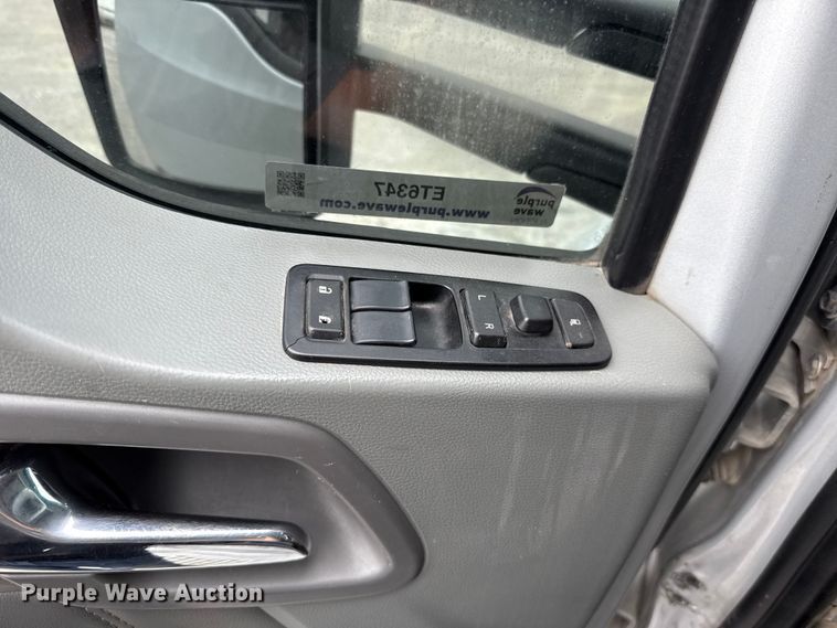 image for item ET6347 2016 Kenworth T680 semi truck
