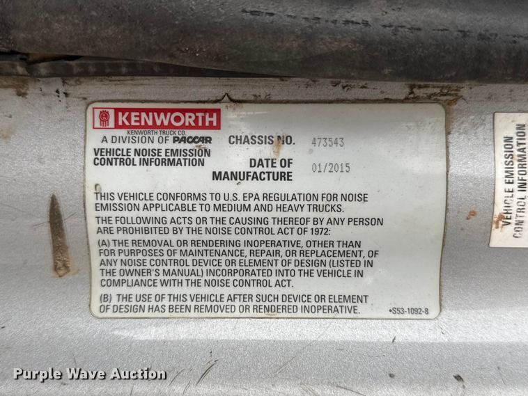 image for item ET6347 2016 Kenworth T680 semi truck