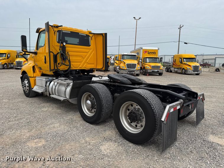 image for item ET6364 2023 International LT625 semi truck