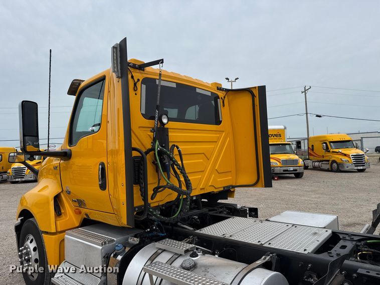 image for item ET6364 2023 International LT625 semi truck