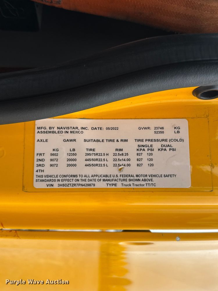 image for item ET6364 2023 International LT625 semi truck