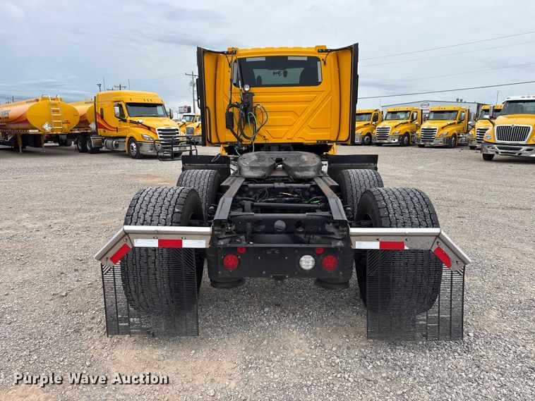 image for item ET6366 2024 International LT625 semi truck