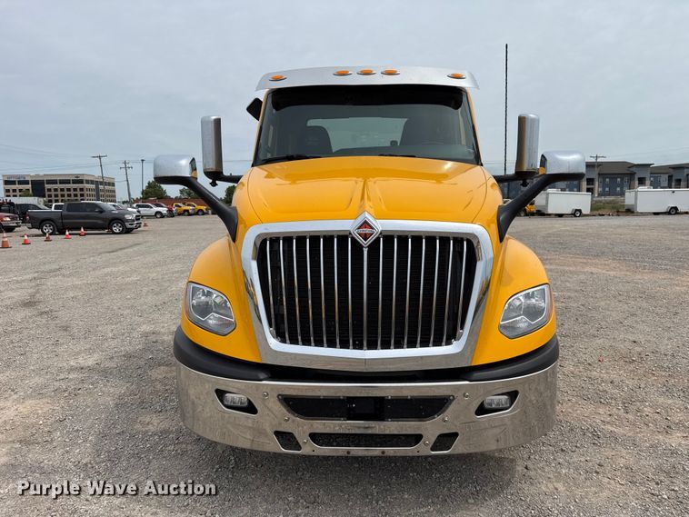 image for item ET6367 2023 International LT625 semi truck