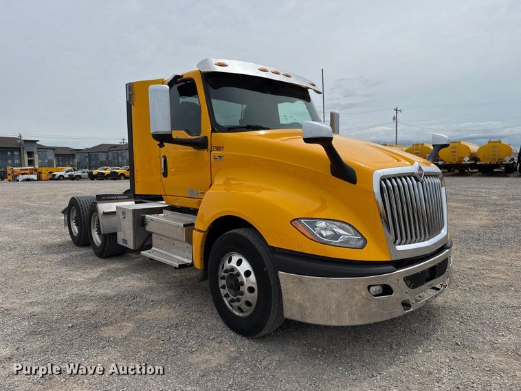 image for item ET6367 2023 International LT625 semi truck