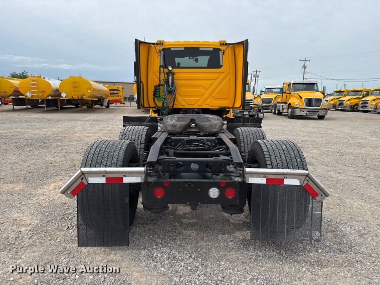 image for item ET6367 2023 International LT625 semi truck