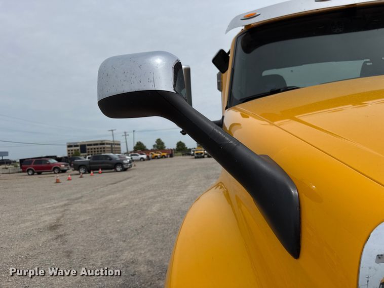 image for item ET6367 2023 International LT625 semi truck