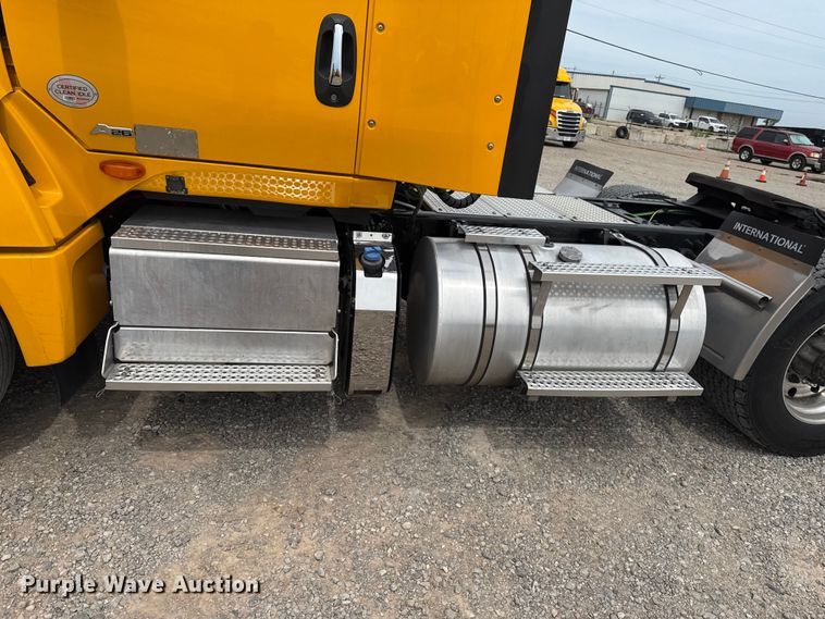 image for item ET6367 2023 International LT625 semi truck