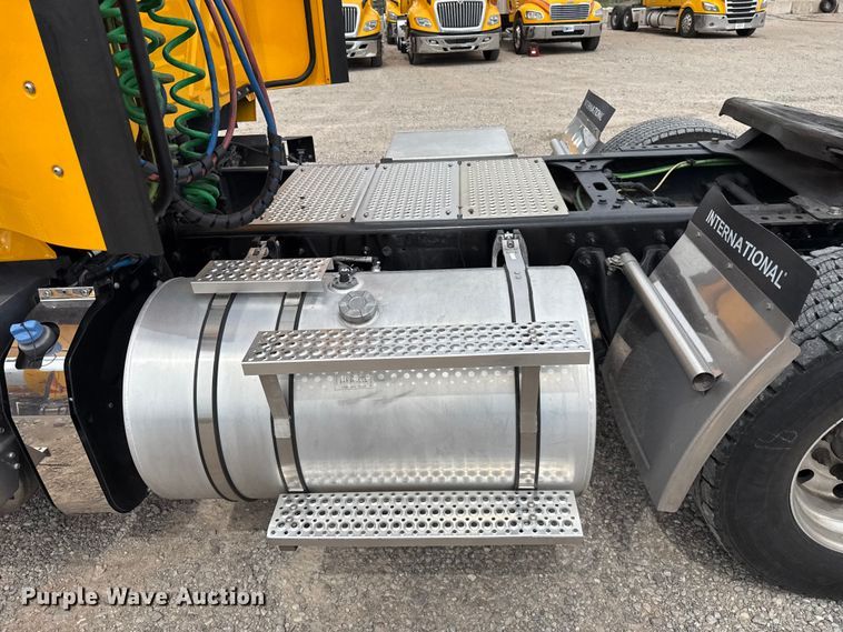 image for item ET6367 2023 International LT625 semi truck