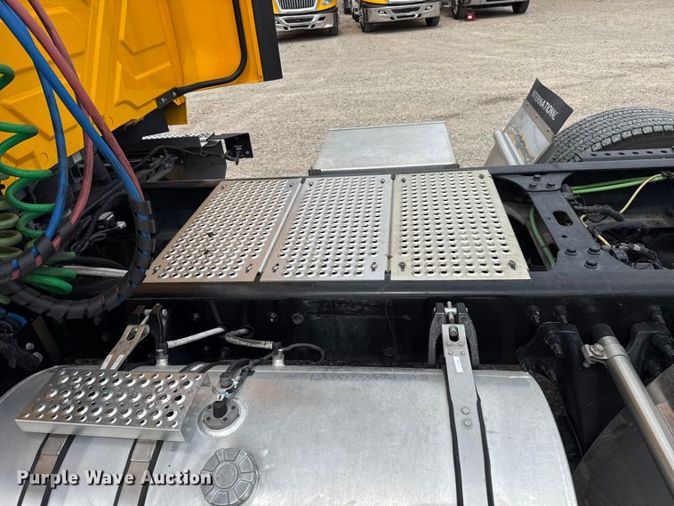 image for item ET6367 2023 International LT625 semi truck