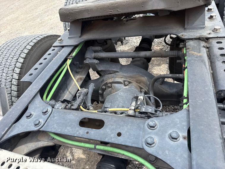 image for item ET6367 2023 International LT625 semi truck
