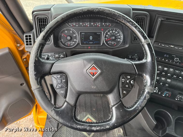 image for item ET6367 2023 International LT625 semi truck