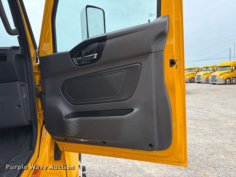 image for item ET6367 2023 International LT625 semi truck