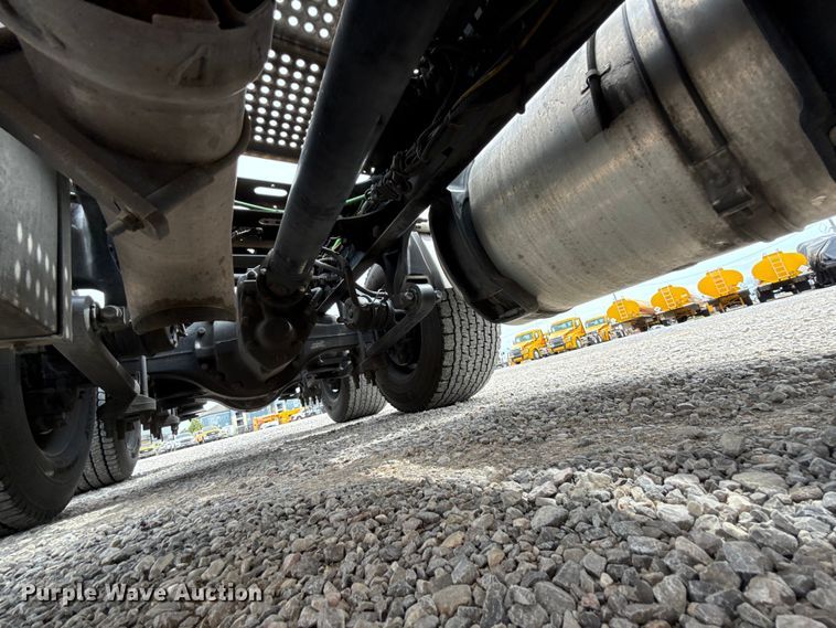image for item ET6367 2023 International LT625 semi truck